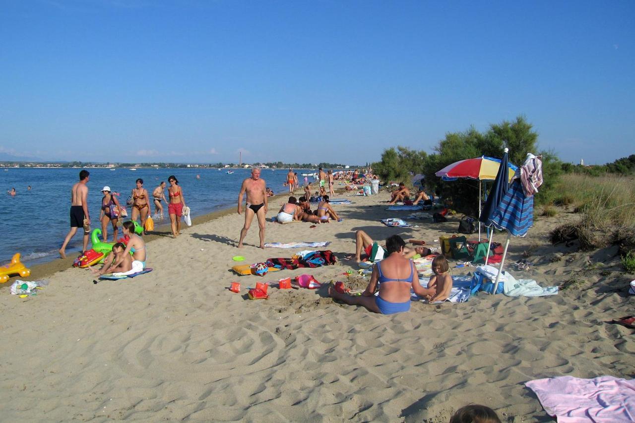 Apartments By The Sea Nin, Zadar - 15842 ภายนอก รูปภาพ